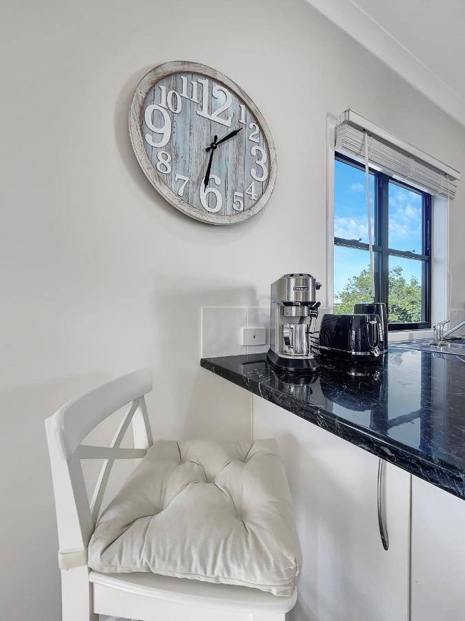 מרקולה Serene Beachside Apartment מראה חיצוני תמונה