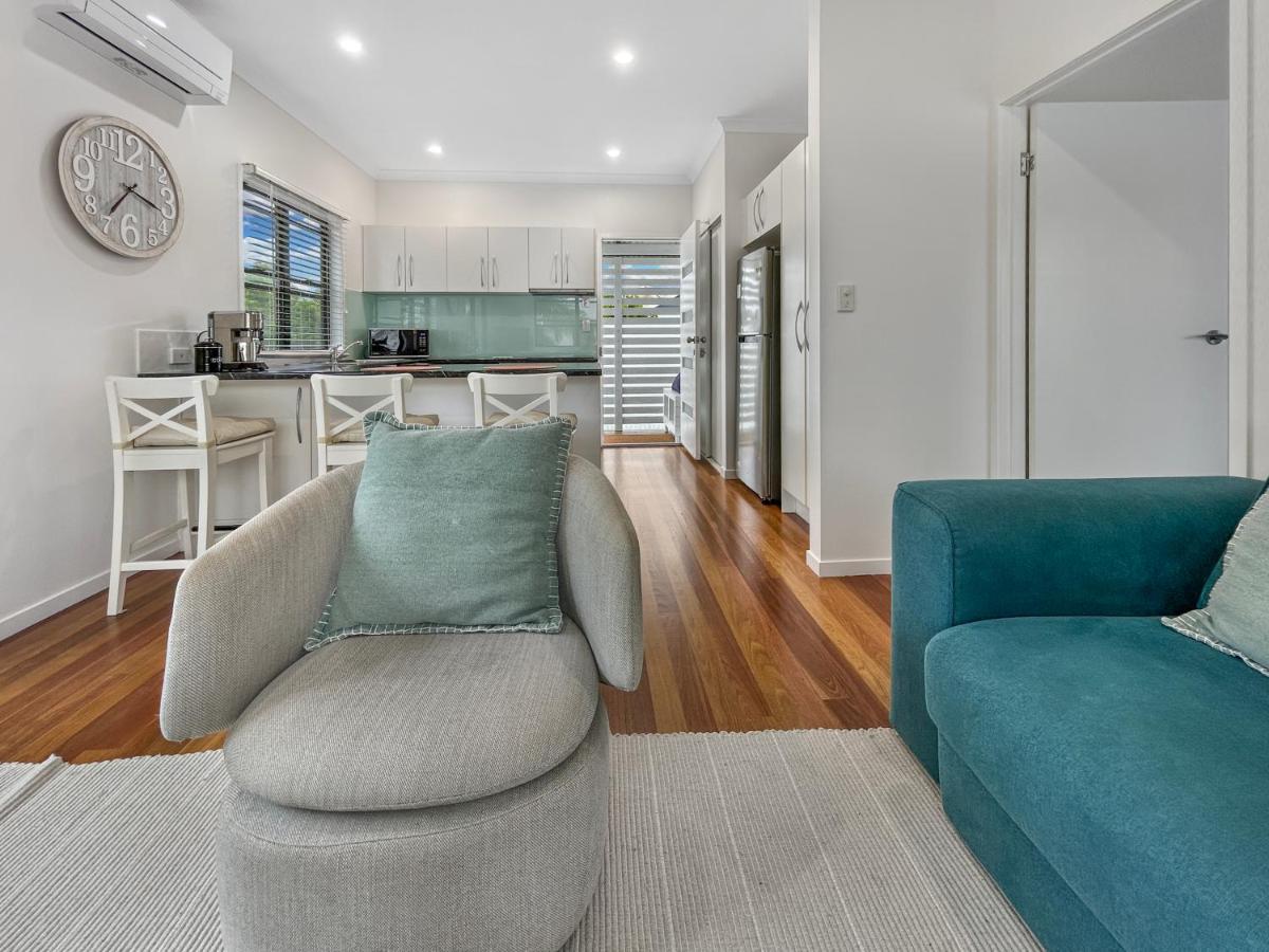 מרקולה Serene Beachside Apartment מראה חיצוני תמונה